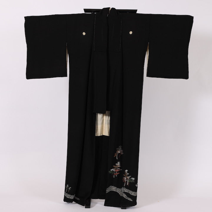 Antique Japanese kimono (Kurotomesode) S-size 100% silk / 383