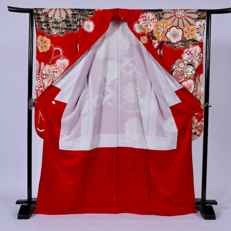 Long-sleeved kimono (Furisode) /943