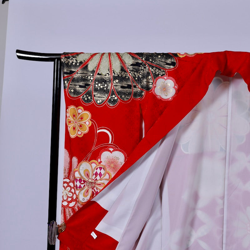 Long-sleeved kimono (Furisode) /943