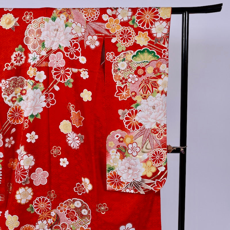 Long-sleeved kimono (Furisode) /944