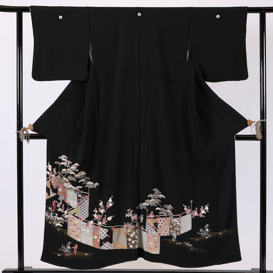 Japanese kimono (Kurotomesode) M-size 100% silk / 397