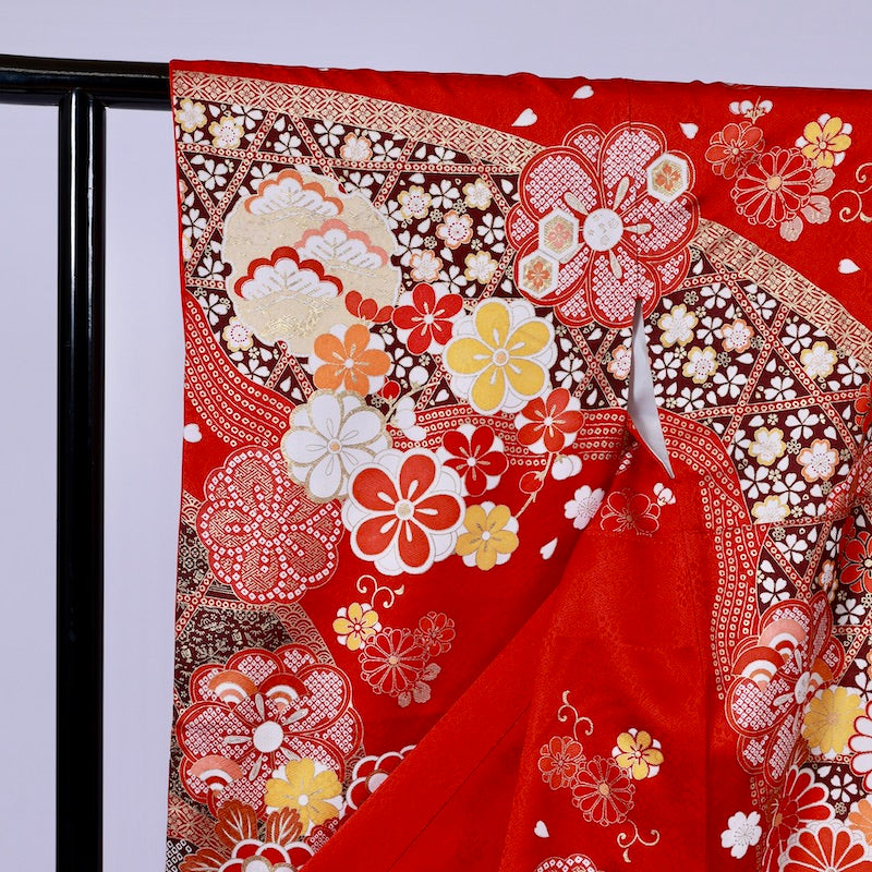 Long-sleeved kimono (Furisode) /946
