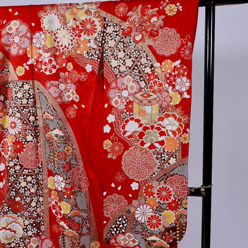 Long-sleeved kimono (Furisode) /946