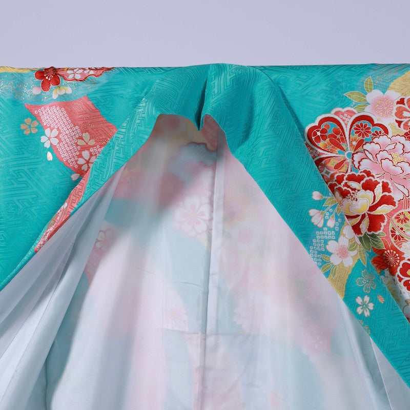 Long-sleeved kimono (Furisode) /947