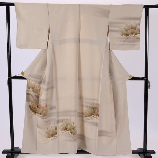 Japan Pre-loved kimono (Irotomesode) M-size 100% silk / 483