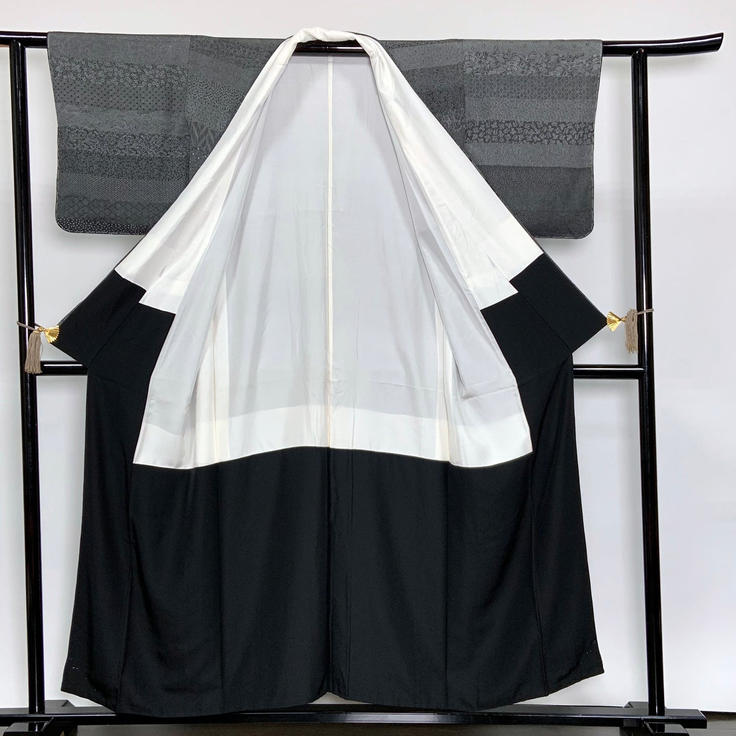 Japanese kimono (Komon) M-size 100% silk New/ 514