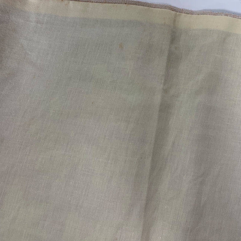 Unused center table /731