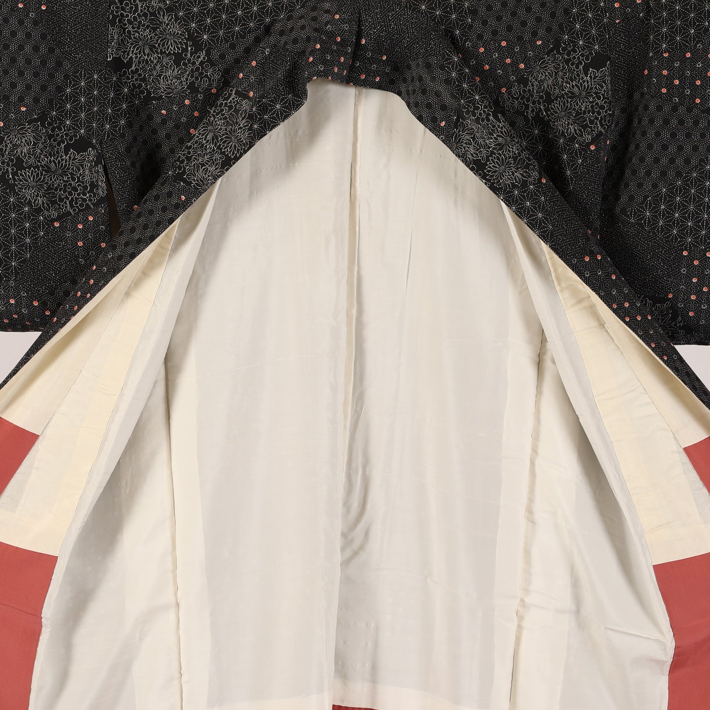 Japanese kimono (Komon) M-size 100%silk / 110