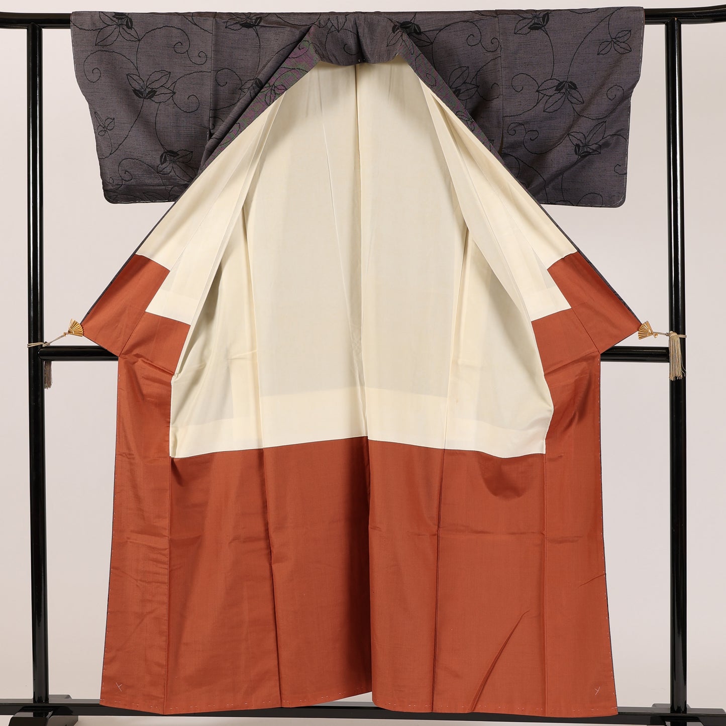 Japanese kimono (Tsumugi) M-size 100%silk / 107