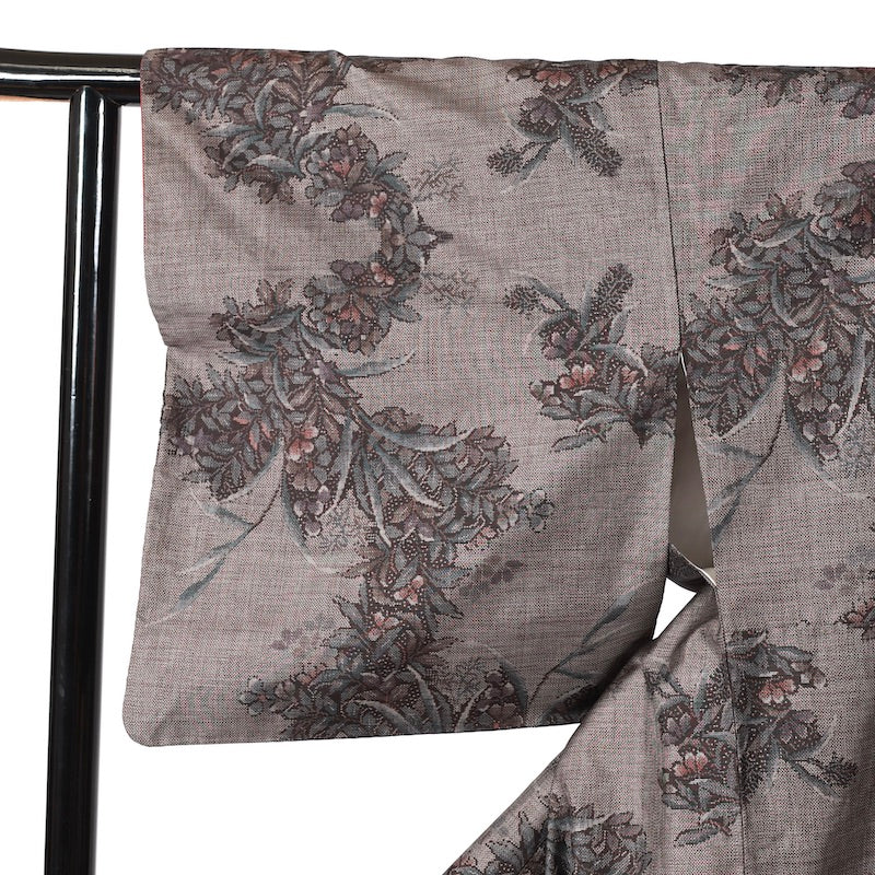 Japanese kimono  (Tsumugi) M-size 100% silk  / B68