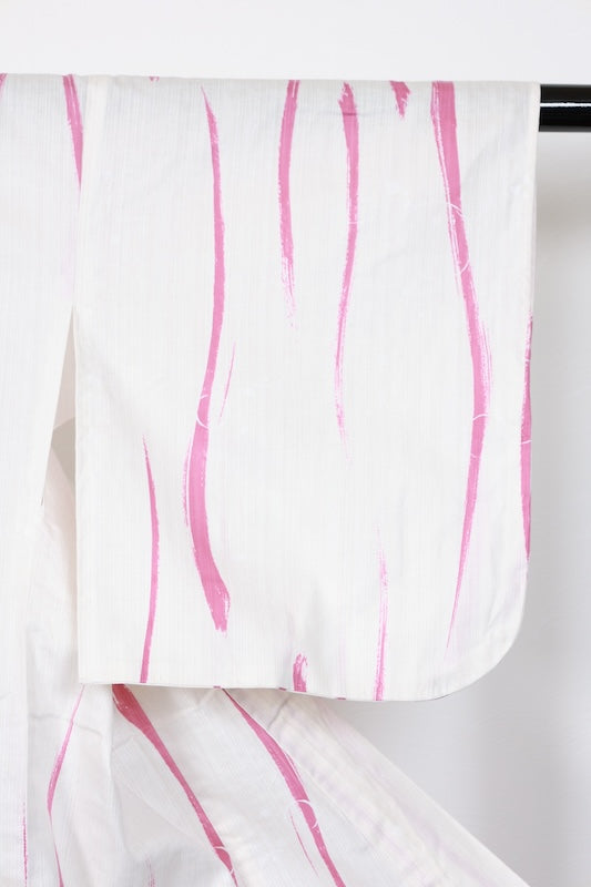 New Yukata (Japanese summer kimono), with contrasting shoulder and back design, off-white, black, grape color, goldfish pattern, and wavy stripes, b13