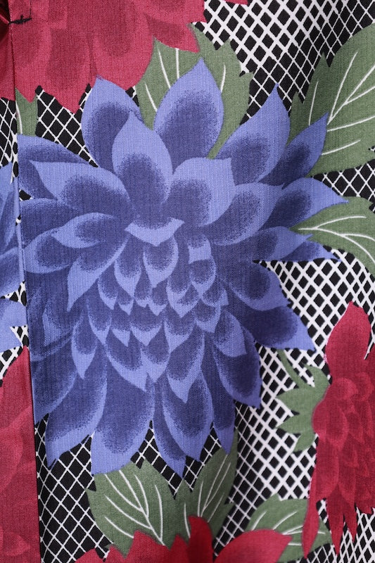 New Yukata (Japanese summer kimono) - Features contrasting shoulder designs in black, white, green, wine color, and blue-purple. b6