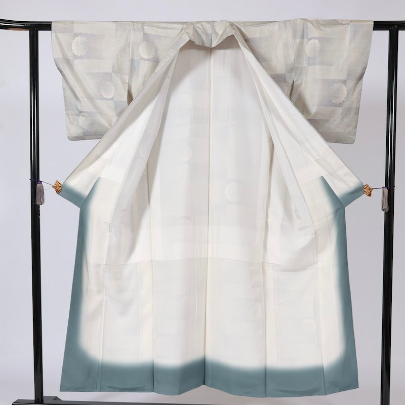 Japanese kimono  (Tsumugi) M-size 100% silk  / B90