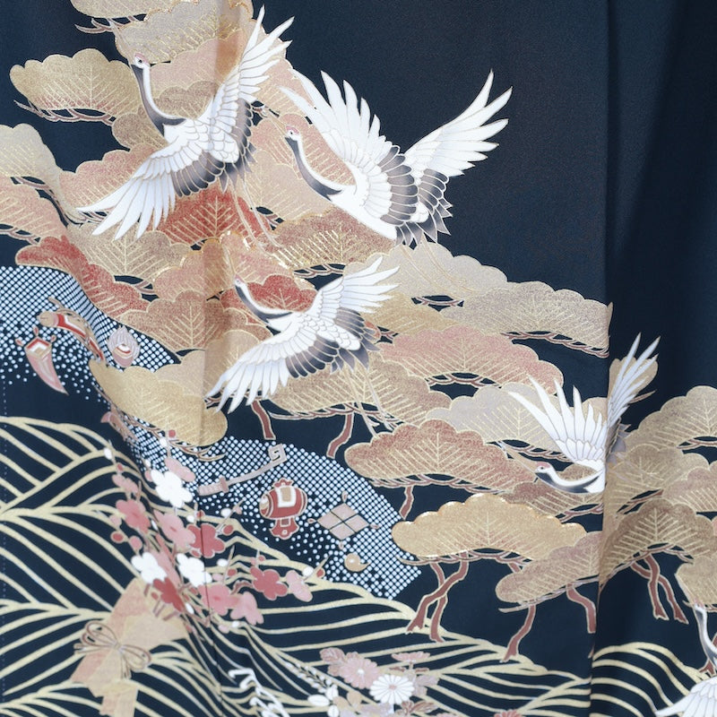 Japanese kimono  (Kurotomesode) L-size 100% silk  / B110