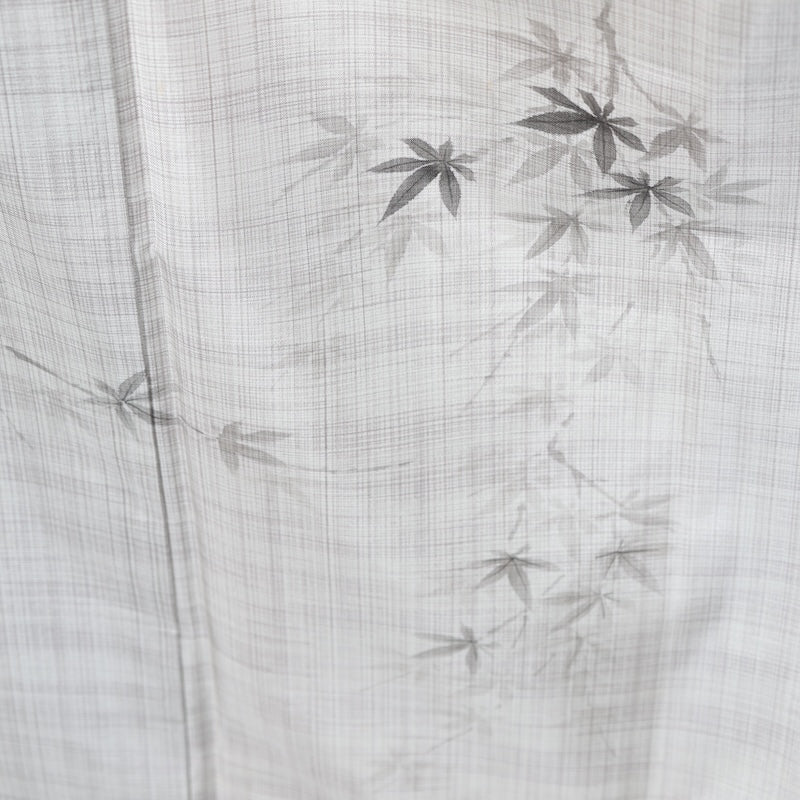 Japanease kimono  used(Houmongi) M-size 100% silk /K134Authentic Oshima Tsumugi, white, black, grey, artist's work, flowers, hand-painted