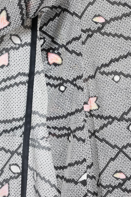 Summer Komon (used kimono fabric), Ro (black ), dyed with a dappled pattern, gray, black, pink, yellow, abstract design, R239