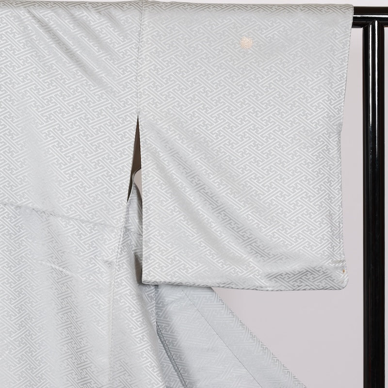 Japanese kimono used <Iromuzi> L-size  silk 100% /B799
