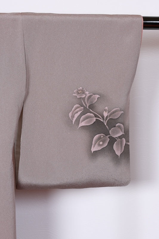 Tsukesage (used kimono), gray,  (a type of woven fabric), gold, oni-shibo crepe, floral pattern, hand-painted, R47