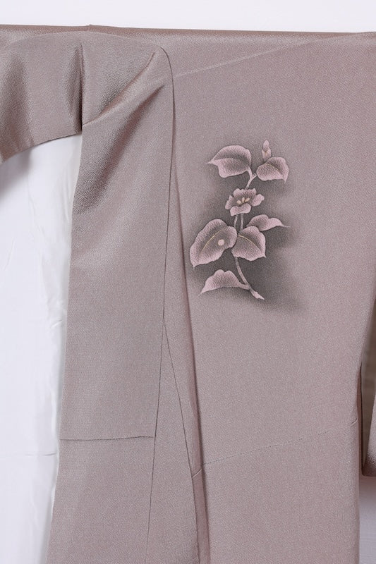 Tsukesage (used kimono), gray,  (a type of woven fabric), gold, oni-shibo crepe, floral pattern, hand-painted, R47