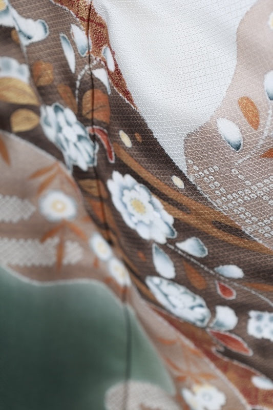 Japan used kimono, green, gray, brown, white, gold, ink, Tsujigahana pattern, hand-painted, by an artist, T80