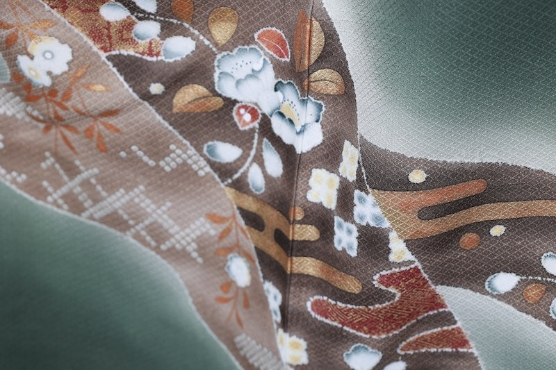 Japan used kimono, green, gray, brown, white, gold, ink, Tsujigahana pattern, hand-painted, by an artist, T80
