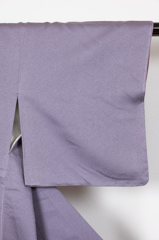 Japan kimono, brand new, unused, lavender color, single crest of wisteria and mandarin orange, R77