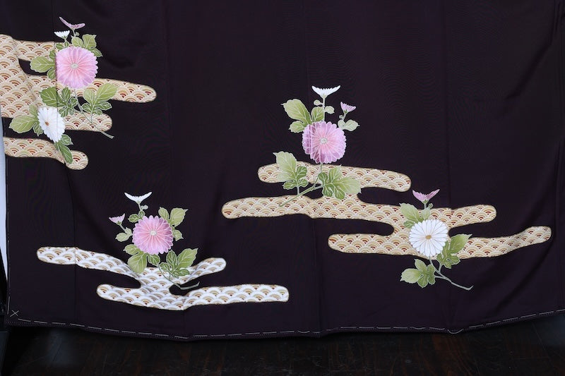 New, unused formal kimono (houmongi) in brown, green, beige, and white. Features gold thread embroidery, floral and wave patterns. (R72)