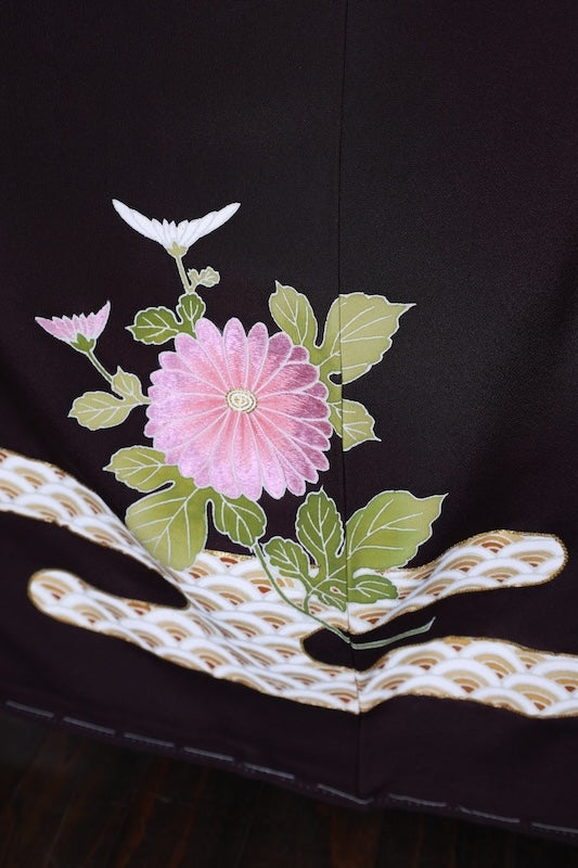 New, unused formal kimono (houmongi) in brown, green, beige, and white. Features gold thread embroidery, floral and wave patterns. (R72)