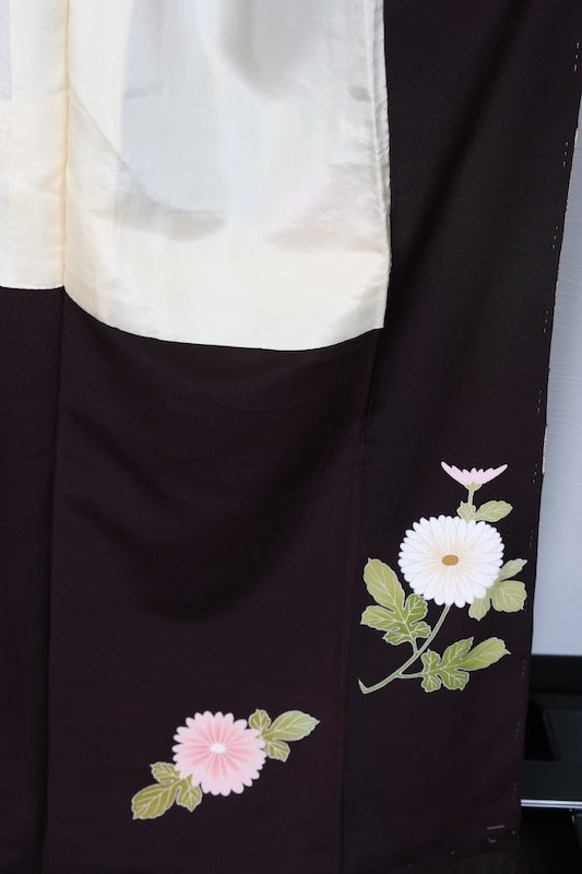 New, unused formal kimono (houmongi) in brown, green, beige, and white. Features gold thread embroidery, floral and wave patterns. (R72)