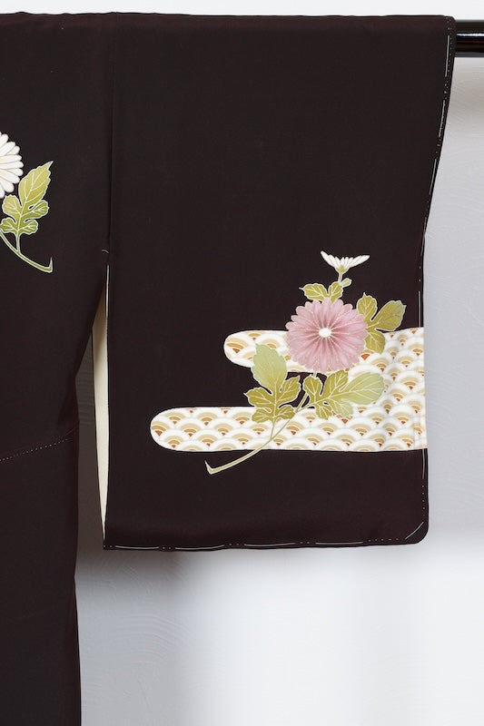 New, unused formal kimono (houmongi) in brown, green, beige, and white. Features gold thread embroidery, floral and wave patterns. (R72)
