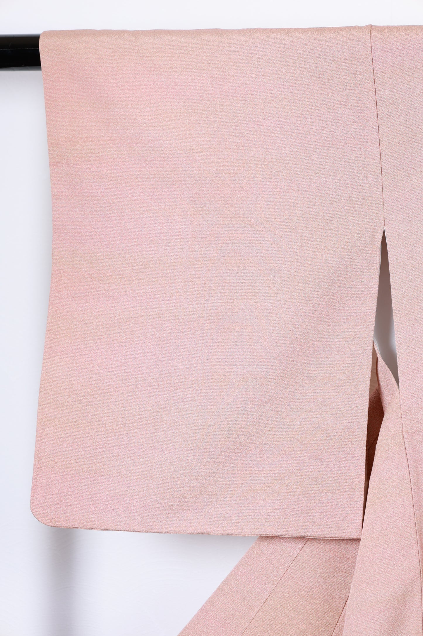 Japan New kimono fabric, beige, cherry blossom pink, gradation, stippling, single crest (ivy), R92