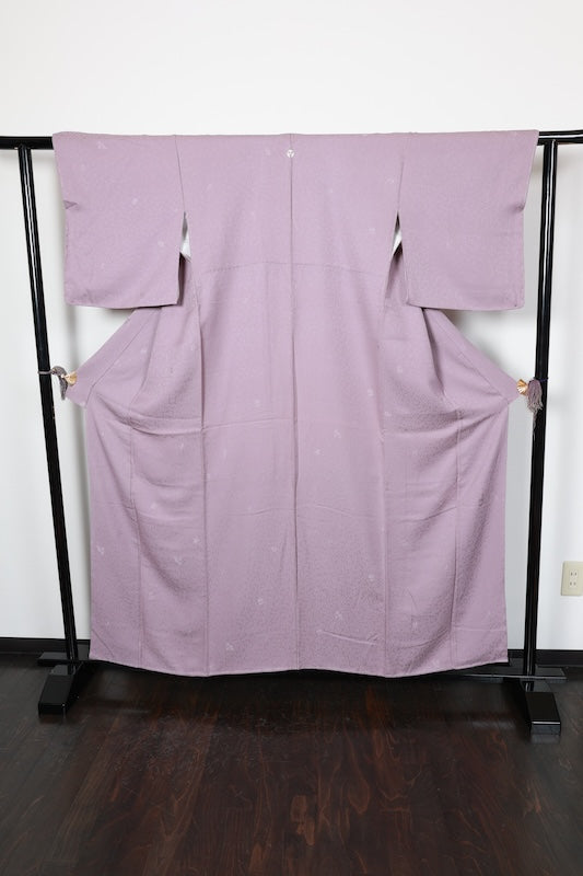 Japan kimono, brand new, unused, Kaga Yuzen by Kakimoto Ichiro, light purple, Tang-style weave, continuous pattern, one crest and nine bamboo leaves, R91