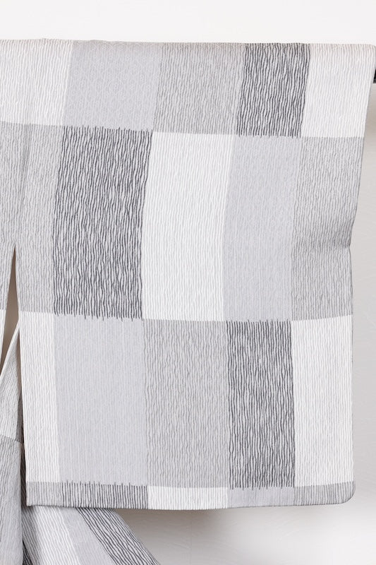 Komon (used kimono fabric) by Yasuhiro Chiji, shades of gray, wavy stripes, modified checkered pattern, continuous weave, R83