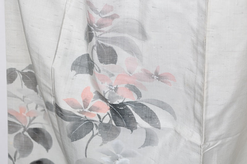 Hakusan Tsumugi used Kimono, Gray, Ink, Brown, Floral, Hand-painted, R89