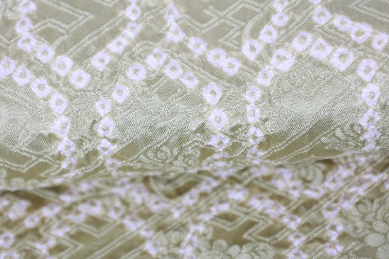 Nagoya obi (used sash), Arimatsu, Hikida Shibori (tie-dyeing), light green, white, geometric pattern, continuous Sayagata floral pattern, R106