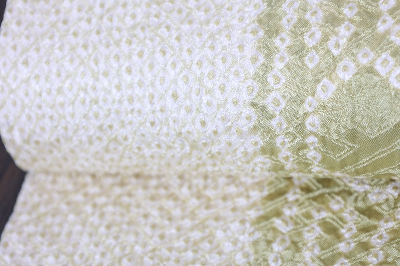 Nagoya obi (used sash), Arimatsu, Hikida Shibori (tie-dyeing), light green, white, geometric pattern, continuous Sayagata floral pattern, R106