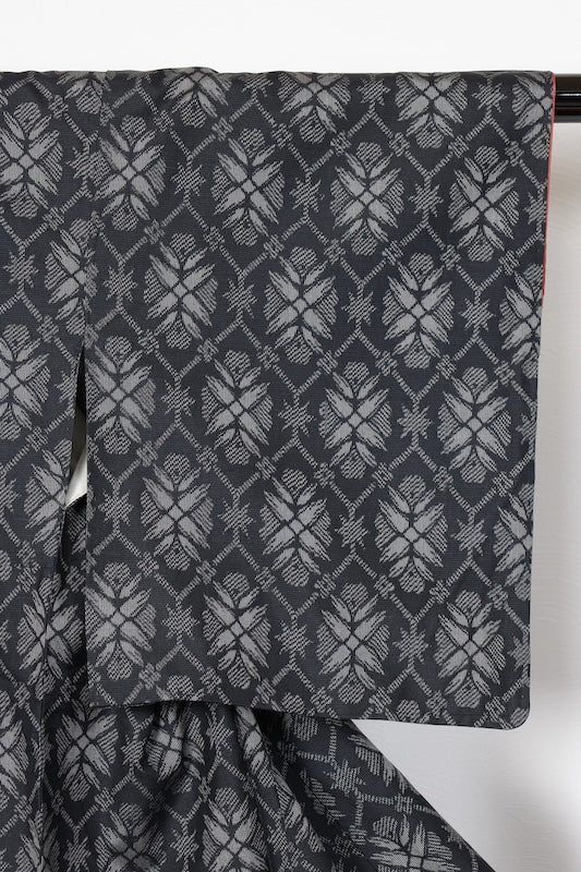 Tsumugi silk(Japan used kimono ) fabric, black and gray, geometric pattern,  R139