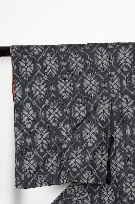 Tsumugi silk(Japan used kimono ) fabric, black and gray, geometric pattern,  R139