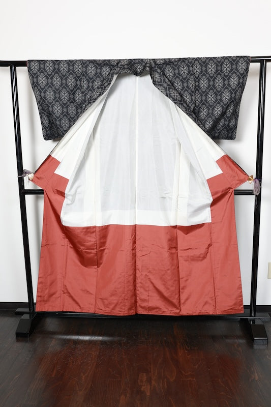 Tsumugi silk(Japan used kimono ) fabric, black and gray, geometric pattern,  R139