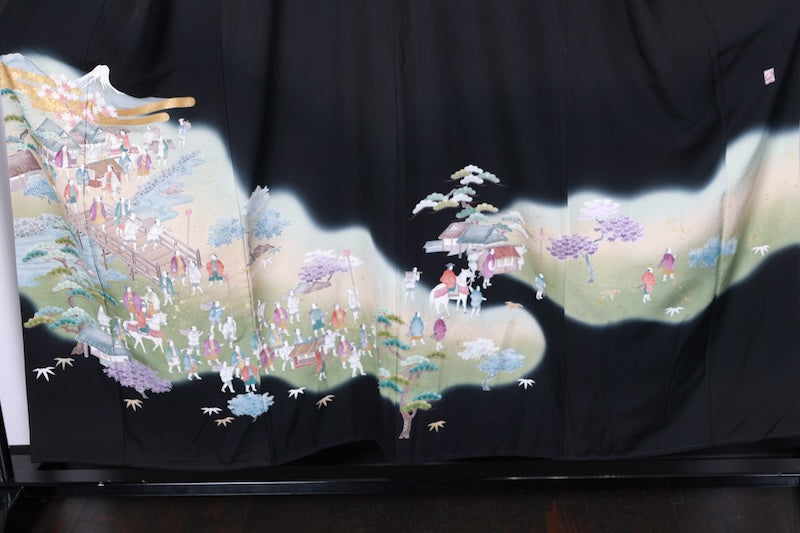 Black formal used kimono (Kurotomesode) - Black, Green, Purple, Indigo, Brown, White, Blue - Five crests of mandarin oranges - Hand-painted - Daimyo procession - R161