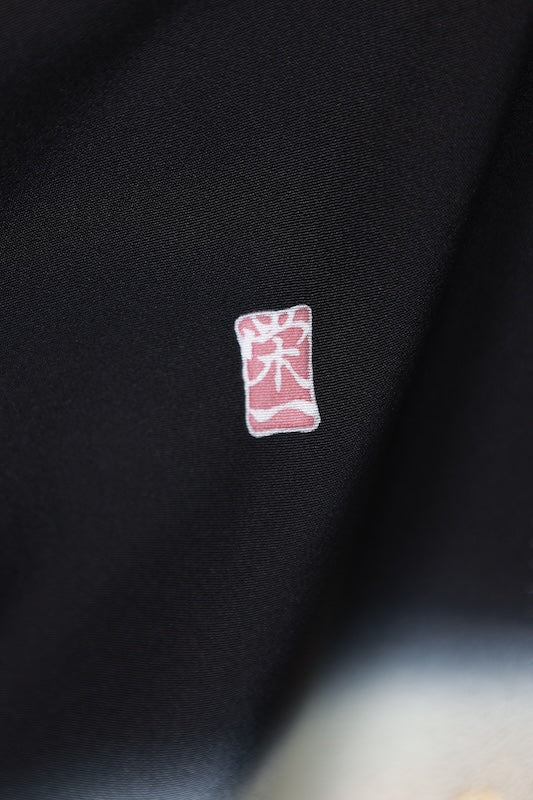 Black formal used kimono (Kurotomesode) - Black, Green, Purple, Indigo, Brown, White, Blue - Five crests of mandarin oranges - Hand-painted - Daimyo procession - R161