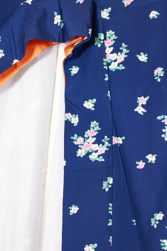Tsumugi silk fabric(Japan used kimono), navy blue, green, white, pink, floral pattern, hand-dyed, R153