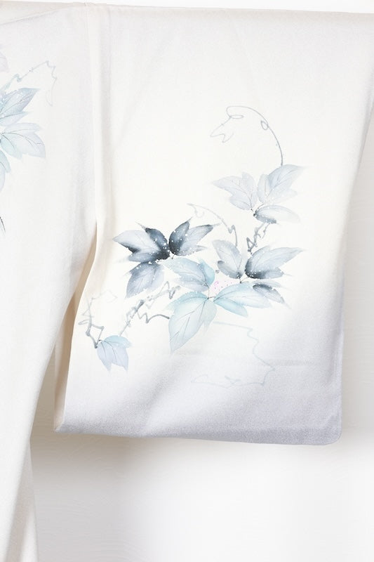 Japan used kimono, white, wisteria purple, gray, ink, purple, floral pattern, hand-painted, by a renowned artist, R171