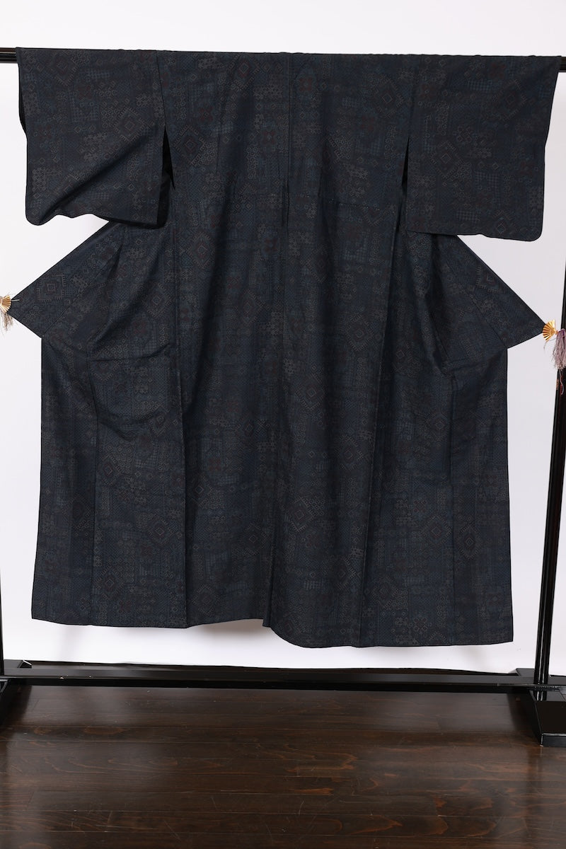 Japanese kimono used <Tsumugi> M-size  silk 100% /B910