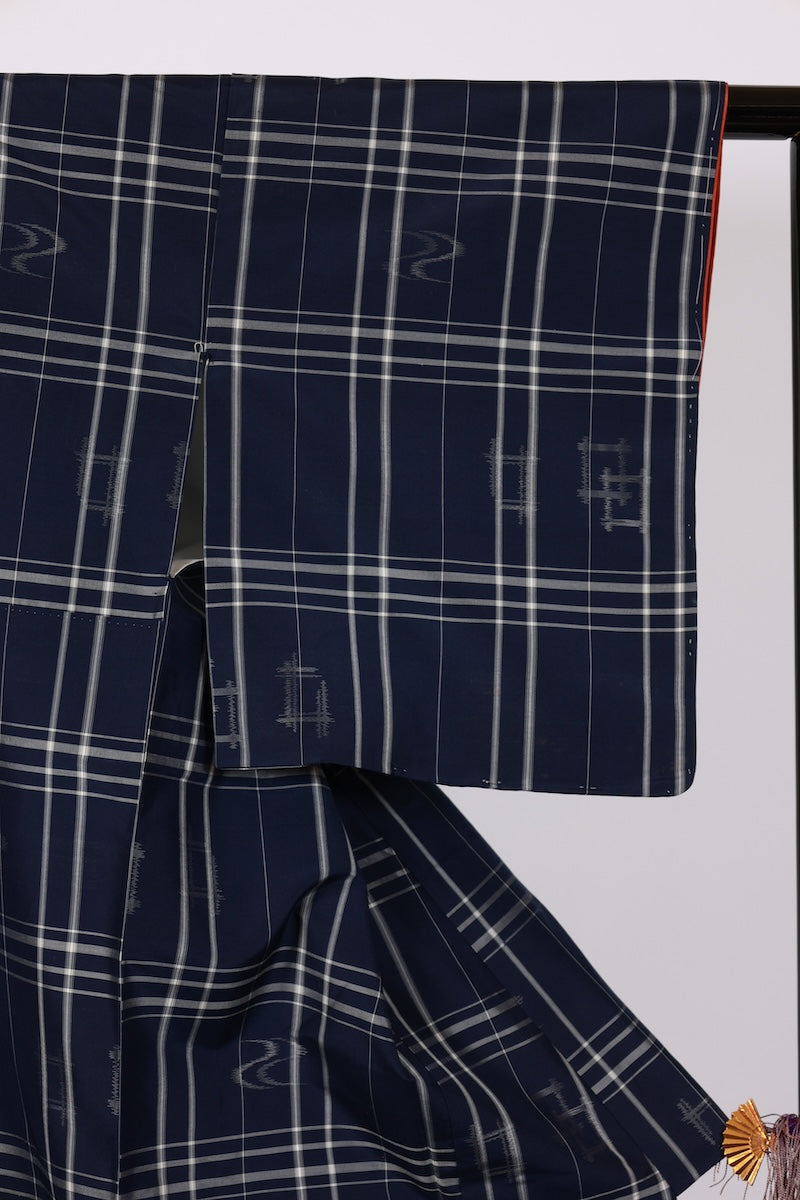 Japanese kimono used <Tsumugi> M-size  silk 100% /B926