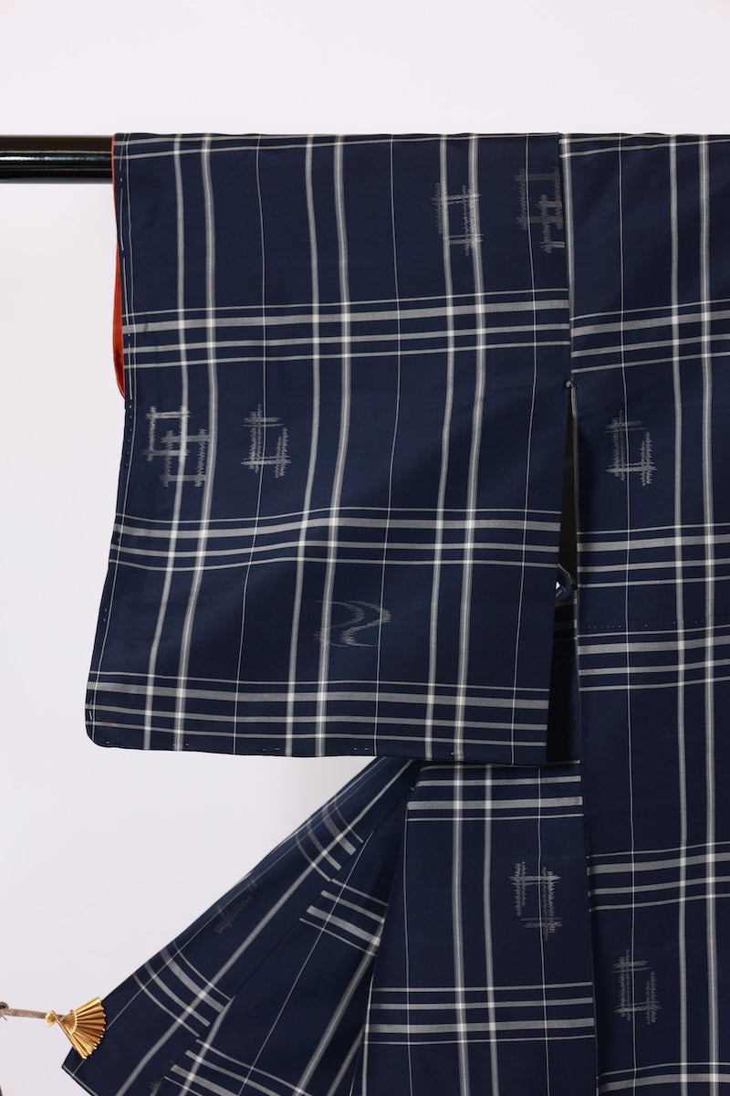 Japanese kimono used <Tsumugi> M-size  silk 100% /B926