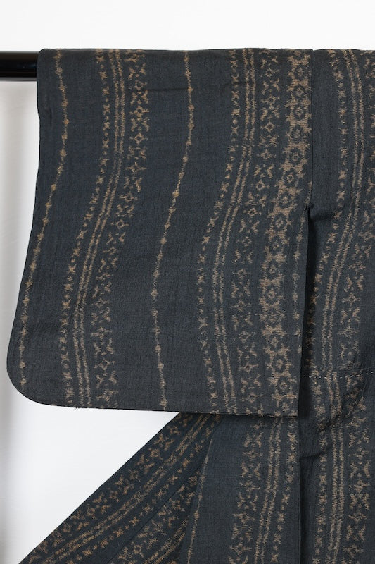 Tsumugi silk(Japan used kimono fabric), ink black, brown, ikat pattern, wavy stripes, R181