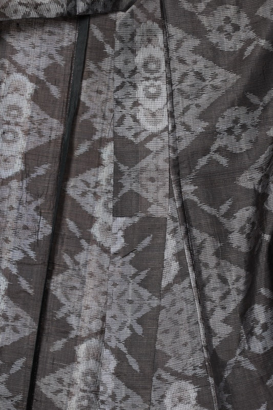 Summer Oshima Tsumugi used kimono silk fabric, gray, varying shades, Shippo pattern, horizontal ikat weave, handwoven, R209