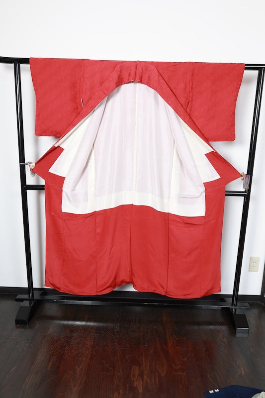 Japan used kimono fabric, red, with chrysanthemum pattern throughout, single crest, wisteria design, R188
