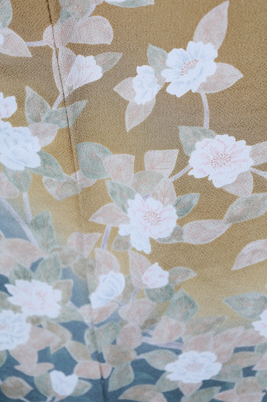Japan used kimono, mustard yellow, gray, green, blue, brown, floral pattern, crepe silk, hand-painted Kyoto Yuzen dyeing, R255